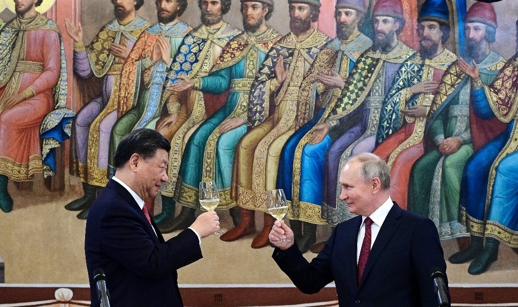 Rusia y China pactan un frente común, en claro mensaje a EU