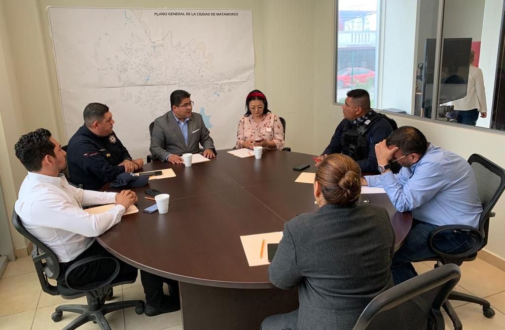 Presente Guardia Estatal en reunión de seguridad de escuelas