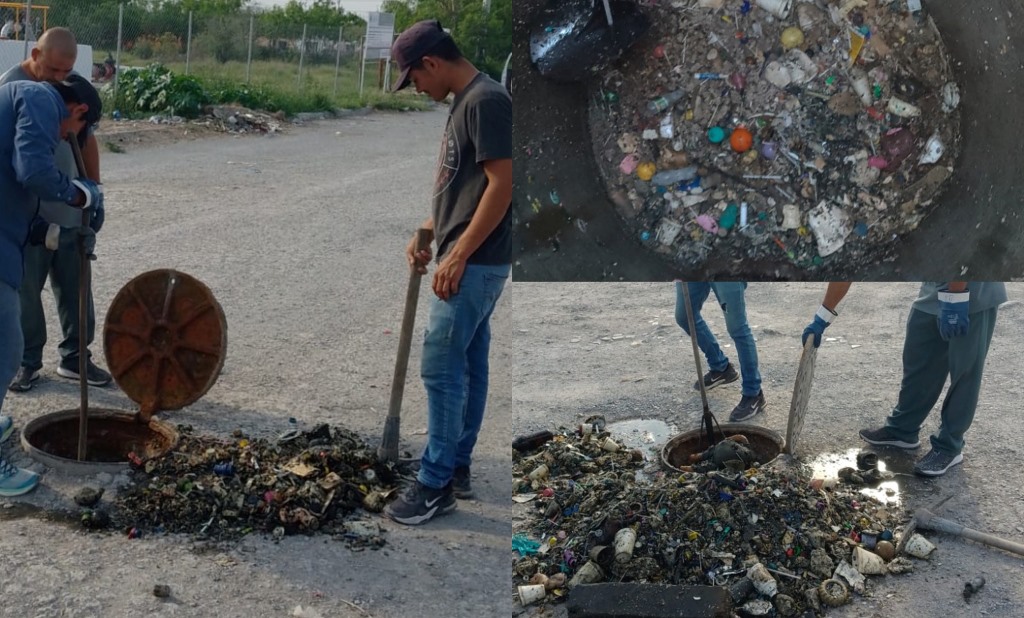 Arrojar basura al drenaje provoca acumulación de aguas residuales