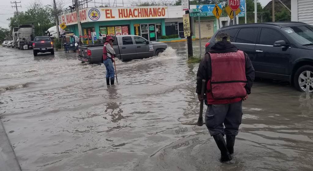 Realiza COMAPA limpieza de drenes pluviales y alcantarillas tras precipitaciones