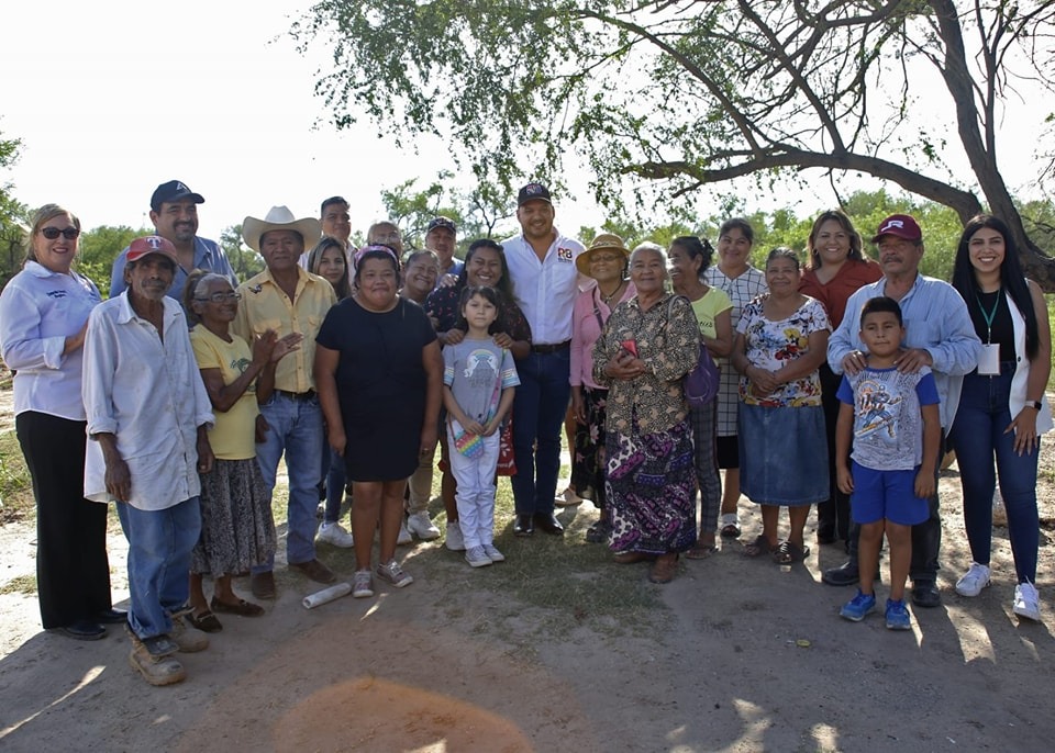 ACUDE ALCALDE JOEL EDUARDO YÁÑEZ VILLEGAS A ENCUENTRO CON VECINOS DE LAS LOMAS Y ASUME MÁS COMPROMISOS