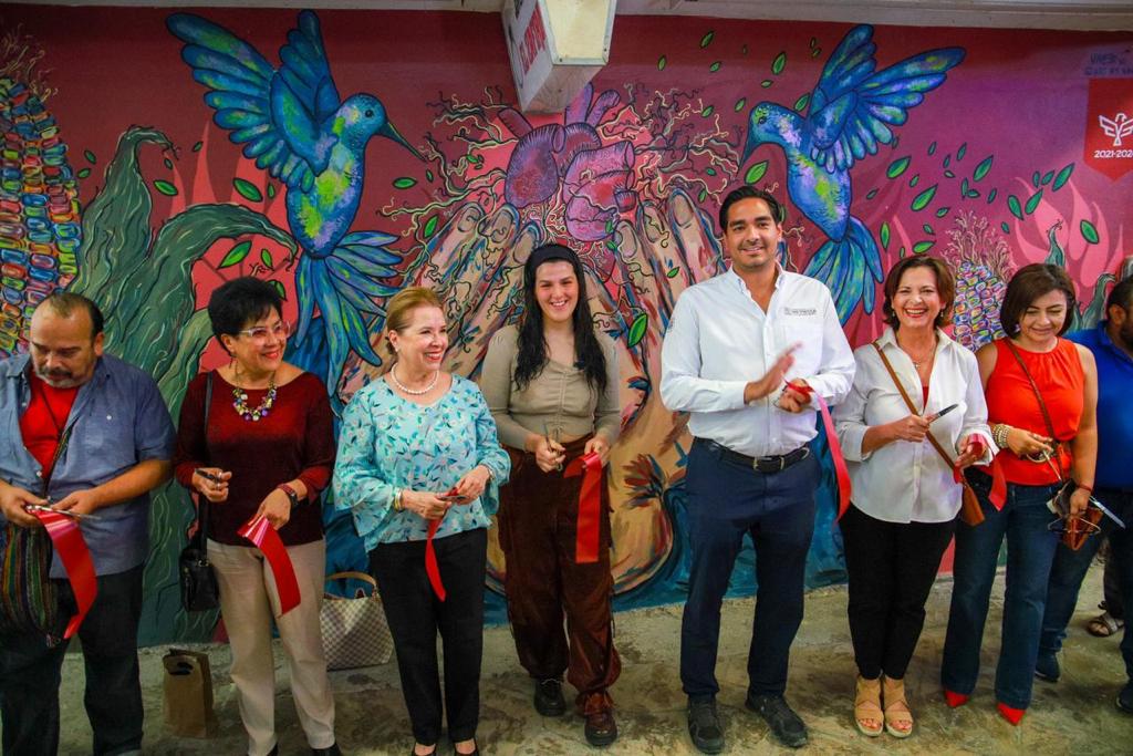 Reconocen en Mural a comerciantes de Reynosa