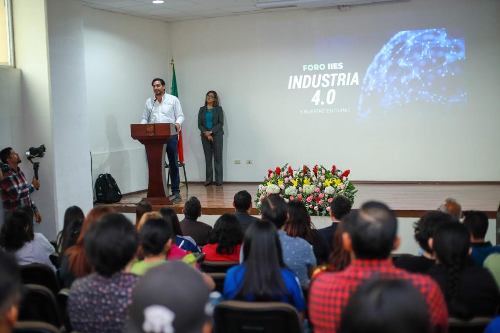 Propuso Alcalde a estudiantes continuar su preparación para mejorar Reynosa