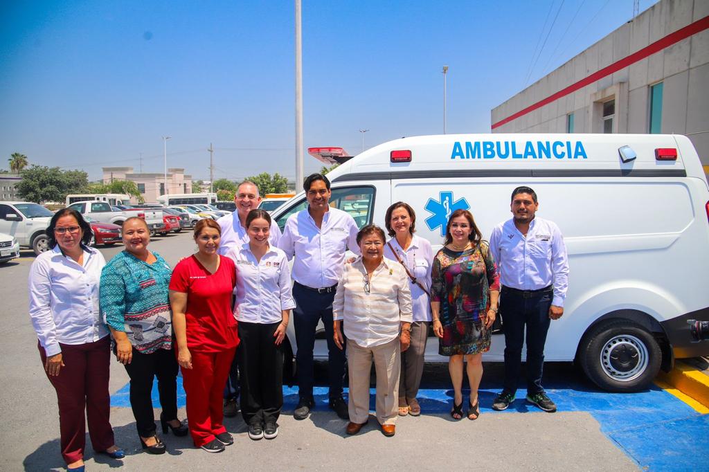 Recibió DIF-Reynosa ambulancia y automóvil
