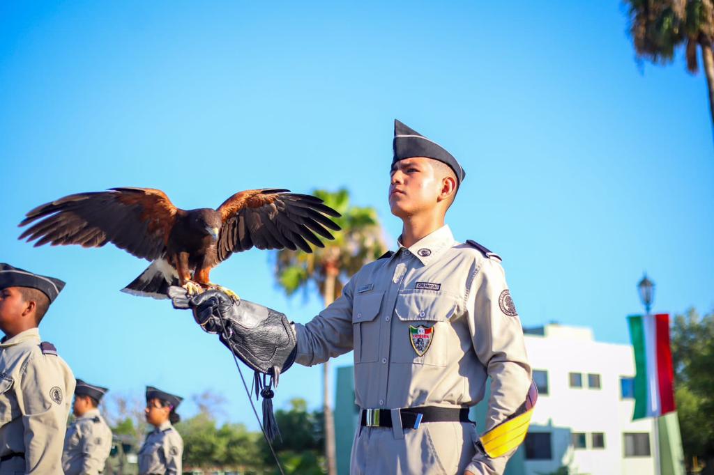 Graduó Colegio Militarizado nueva generación de alumnos en Primaria y Secundaria