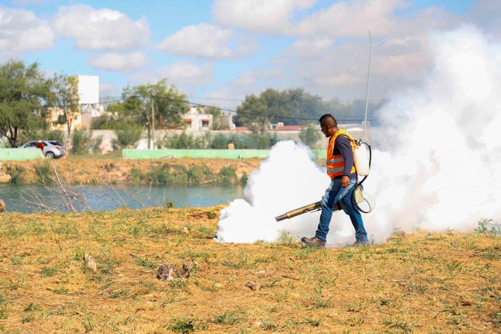 Fumigó el Gobierno de Reynosa calichera de Balcones de Alcalá