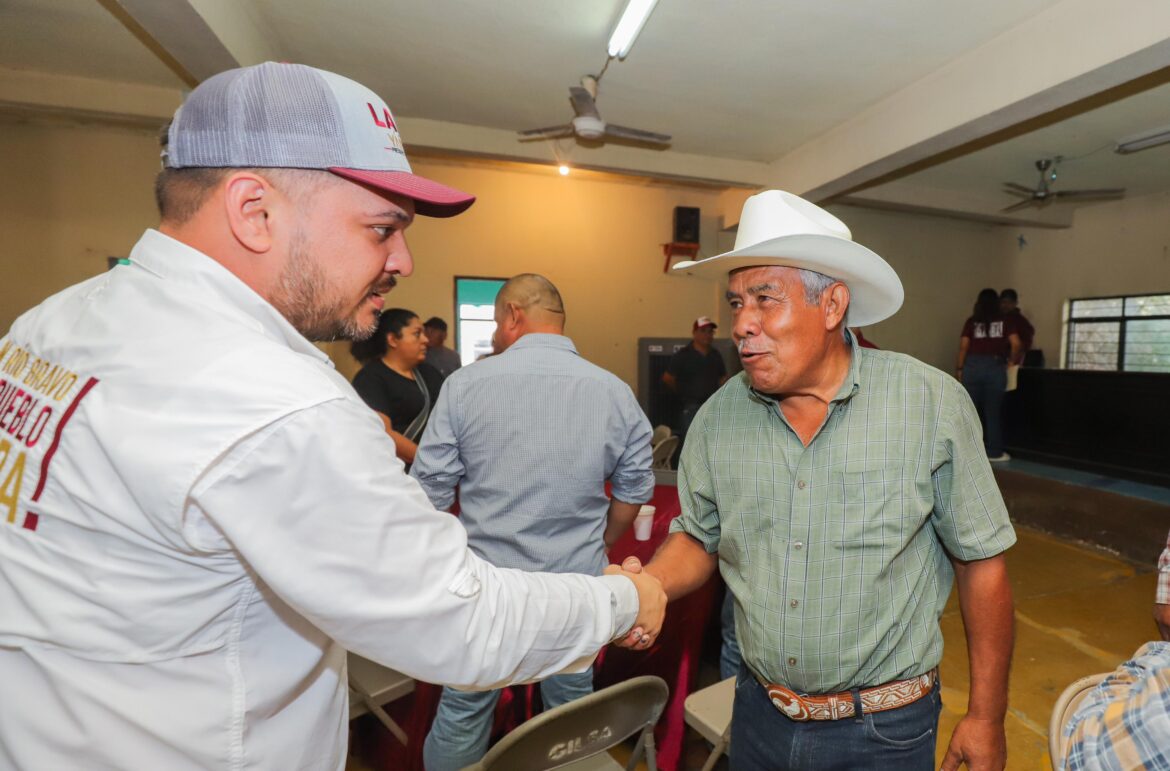 Trabajadores de la construcción se beneficiarán con obra pública: Lalo Yáñez.
