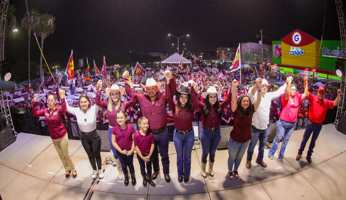 Espectacular cierre de campaña de Lalo Yáñez.