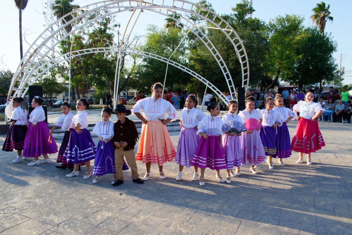 Clausuran Alcalde Carlos Peña Ortize IRCA cursos de taller de danza