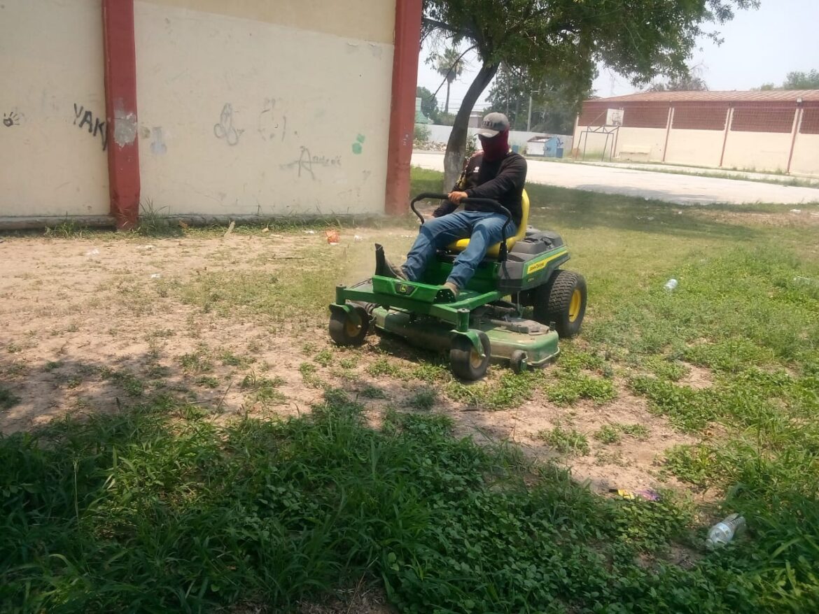 SIN TREGUA APOYO DE GOBIERNO DE RÍO BRAVO A PLANTELES ESCOLARES